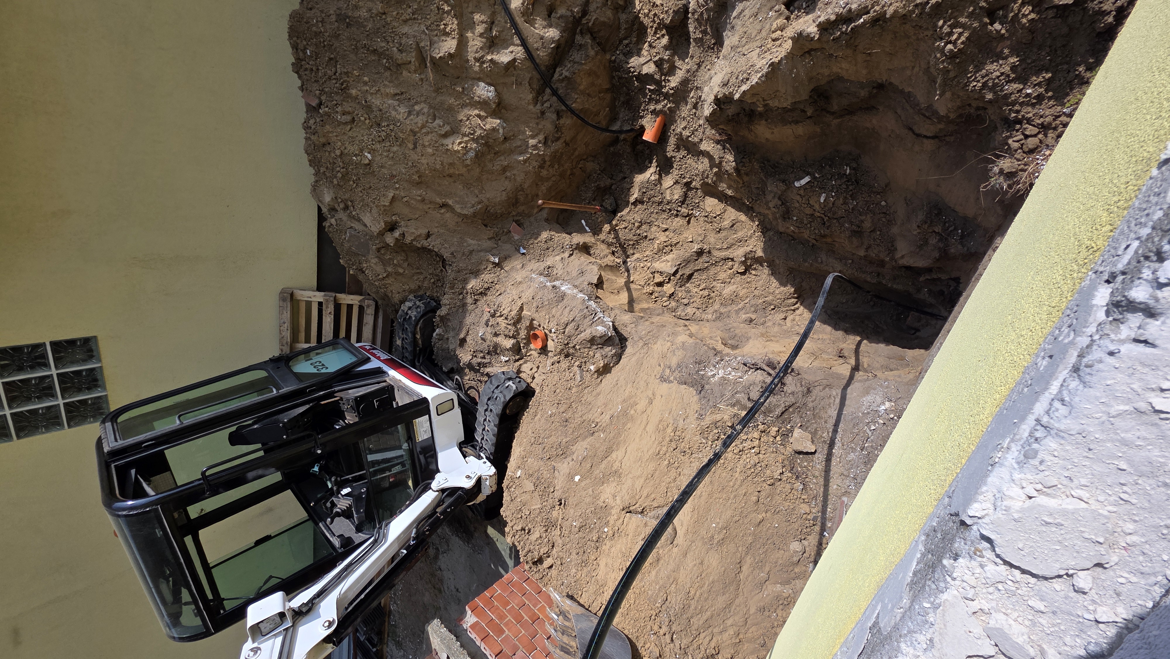 Gyengeáramú szerelés